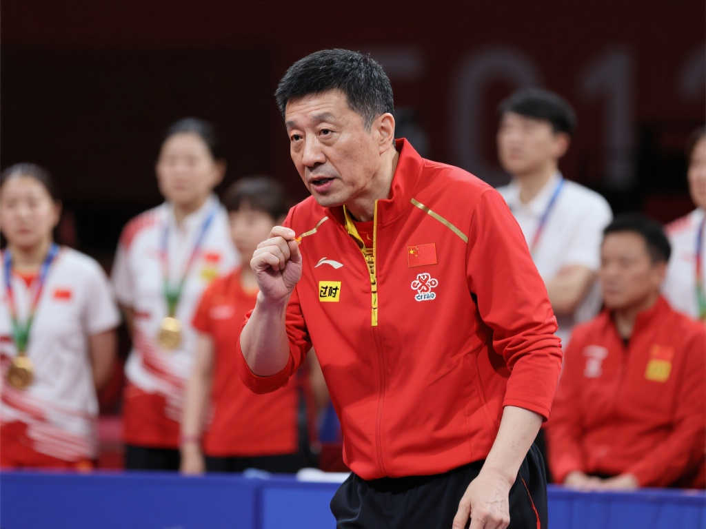 她没有丝毫 她没有丝毫